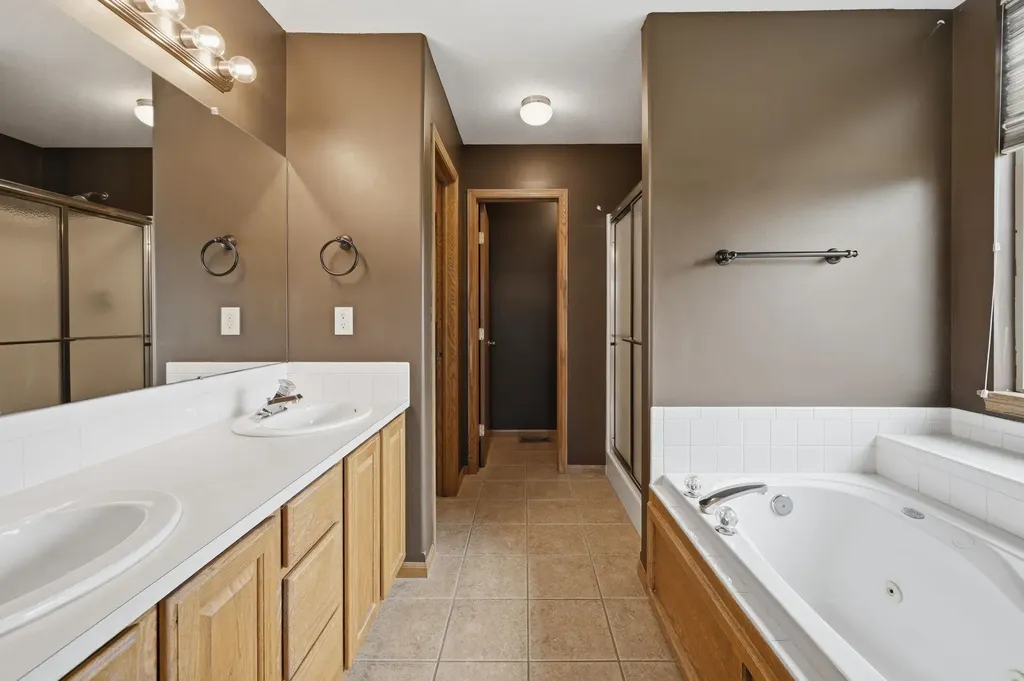 3410 N Sandplum Wichita KS 67205
