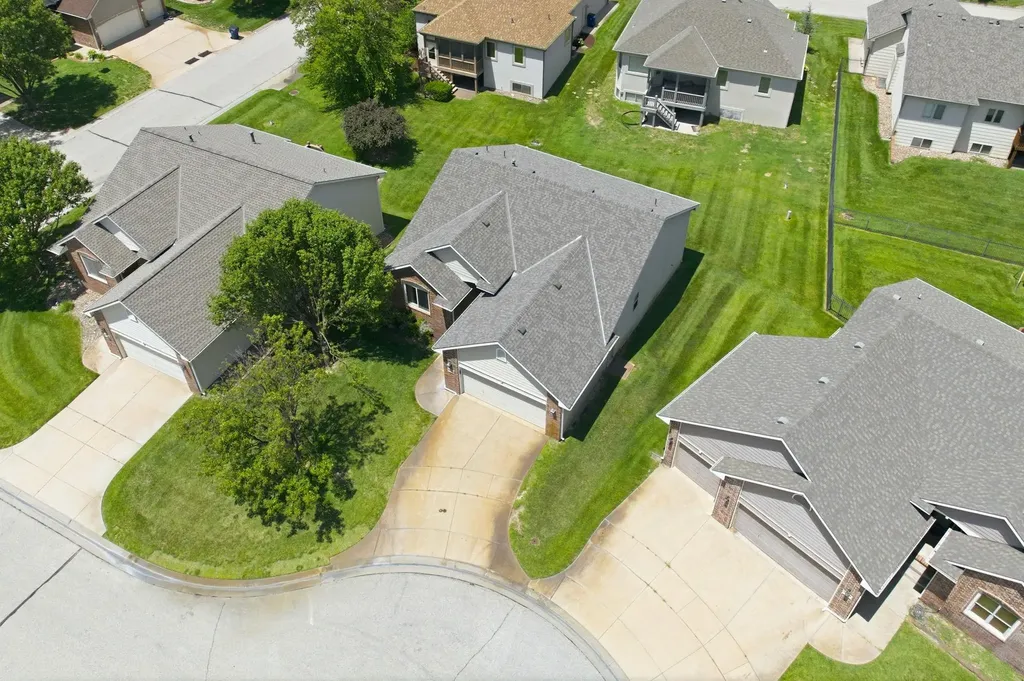 3410 N Sandplum Wichita KS 67205