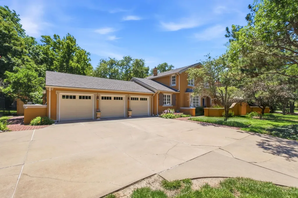 16 S Lakeside Boulevard Wichita KS 67207