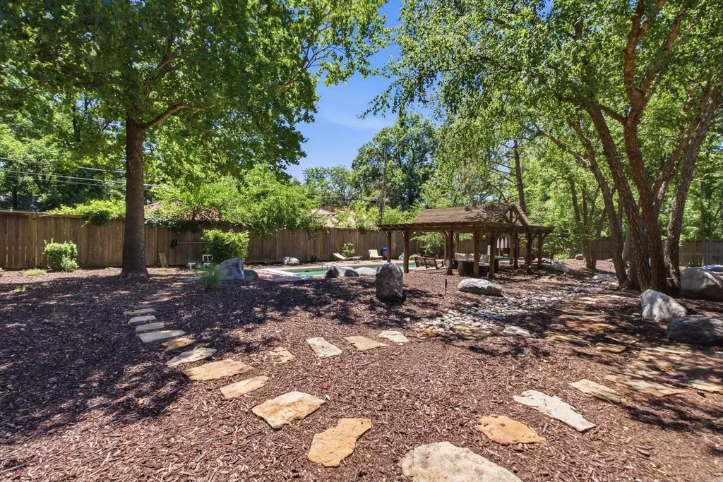 16 S Lakeside Boulevard Wichita KS 67207