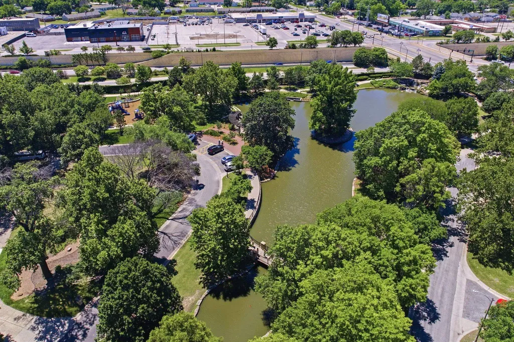 16 S Lakeside Boulevard Wichita KS 67207