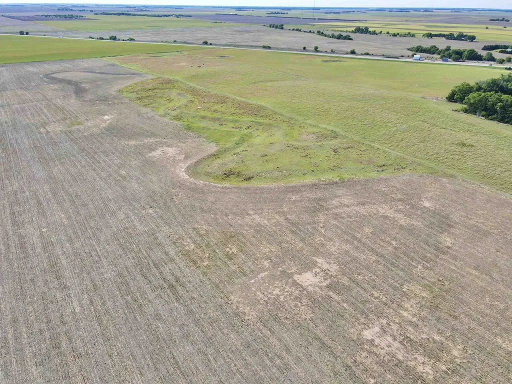 Nw/c Of NE 70th St & NE 100th Ave - Tract 1 Turon KS 67583