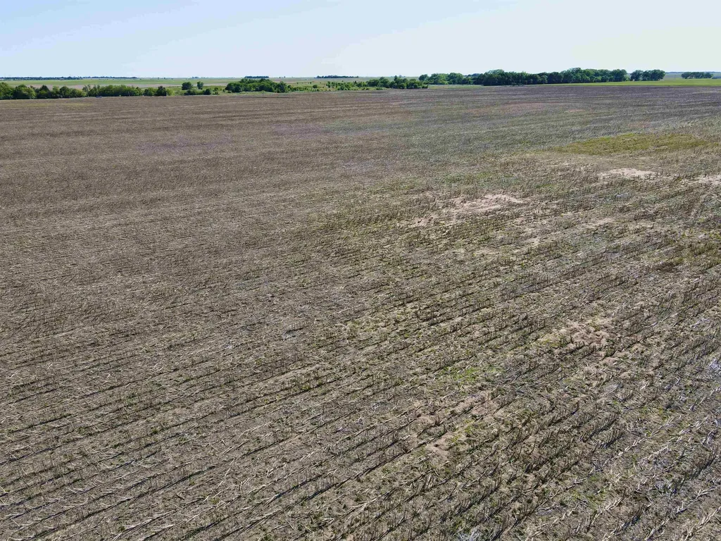 Nw/c Of NE 70th St & NE 100th Ave - Tract 1 Turon KS 67583