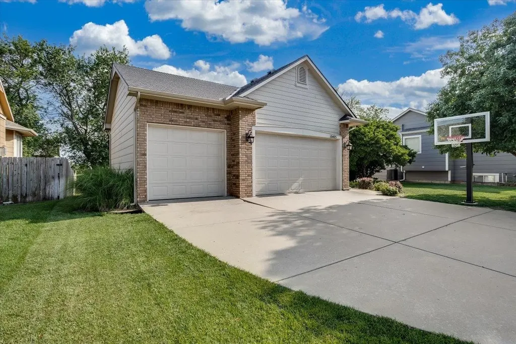10405 W Greenfield Street Wichita KS 67215