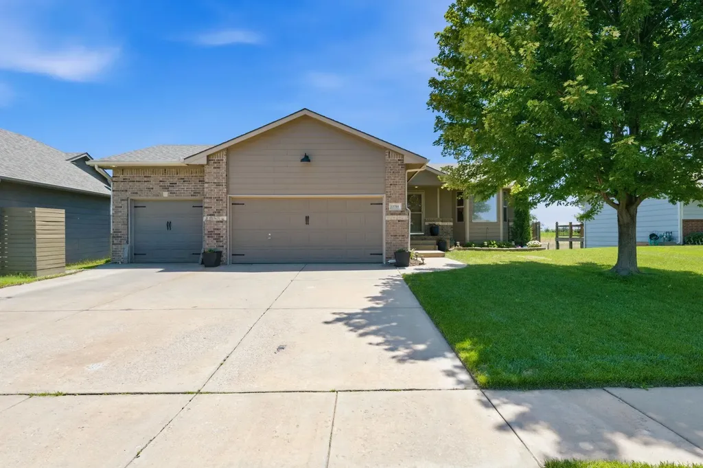 13701 W Lost Creek Street Wichita KS 67235