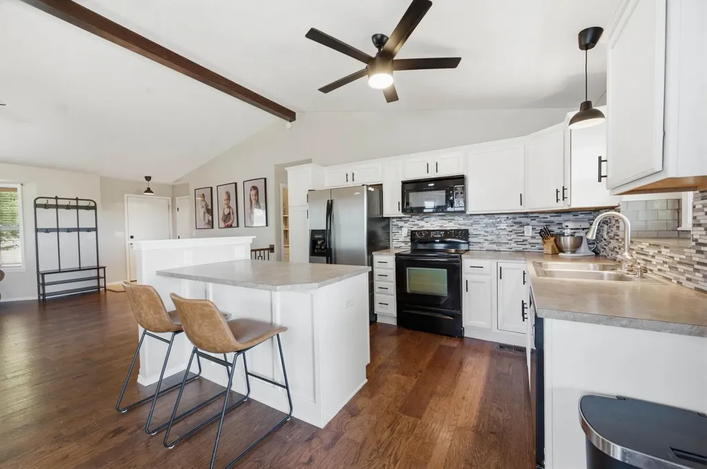 13701 W Lost Creek Street Wichita KS 67235