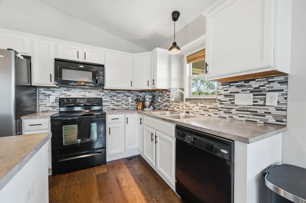 13701 W Lost Creek Street Wichita KS 67235