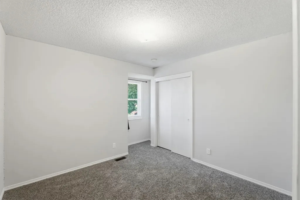 218 E Oak Meadows Road Derby KS 67037