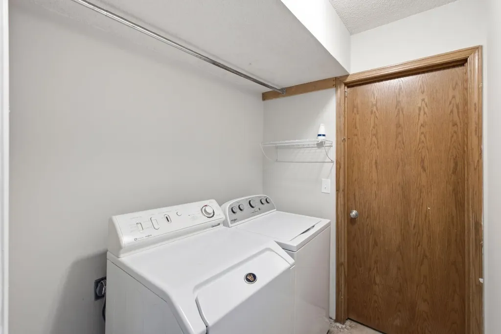 218 E Oak Meadows Road Derby KS 67037