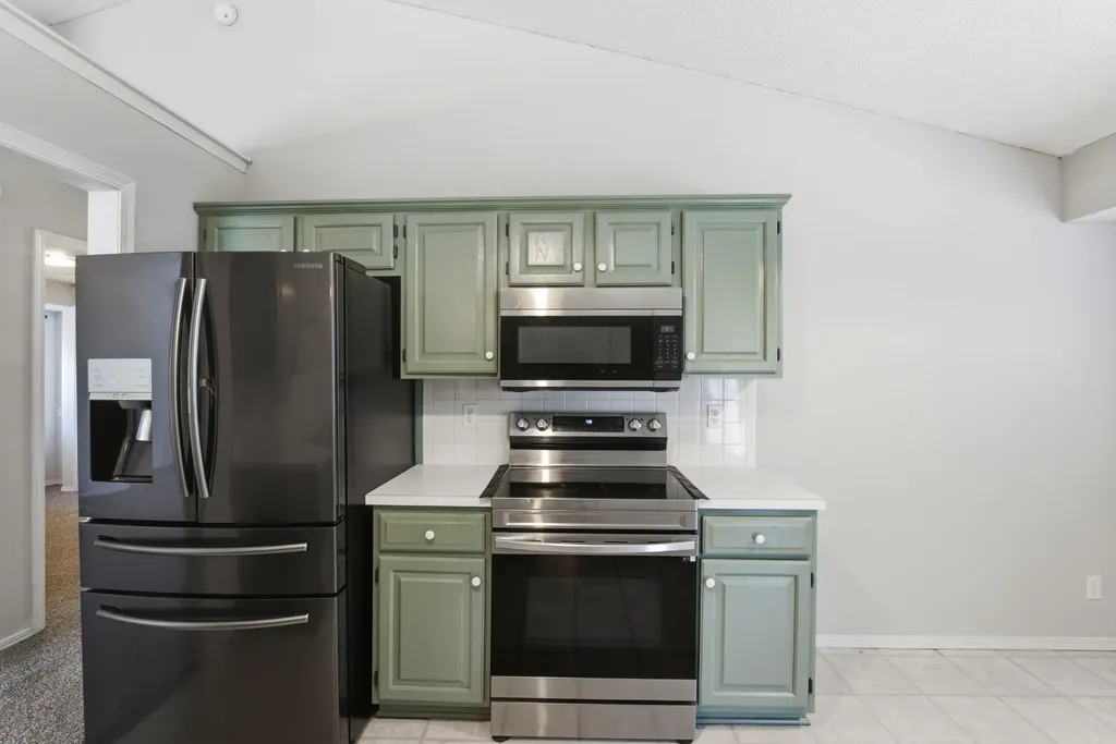 218 E Oak Meadows Road Derby KS 67037