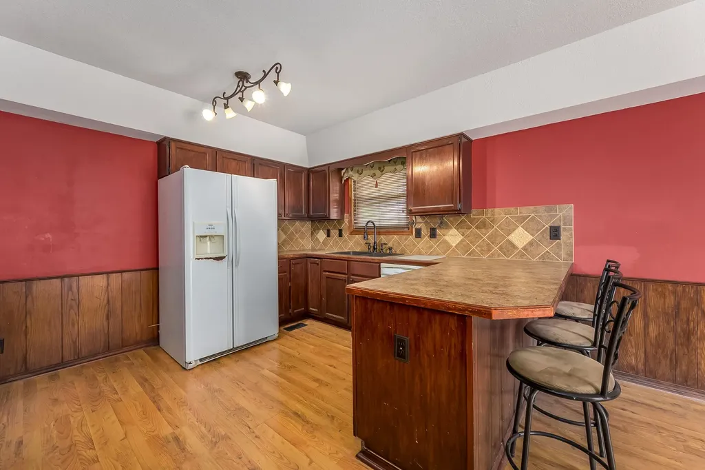 8914 E Cessna Street Wichita KS 67210-2400