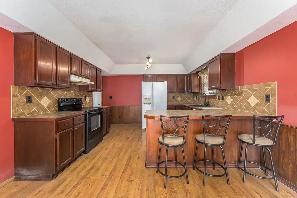 8914 E Cessna Street Wichita KS 67210-2400