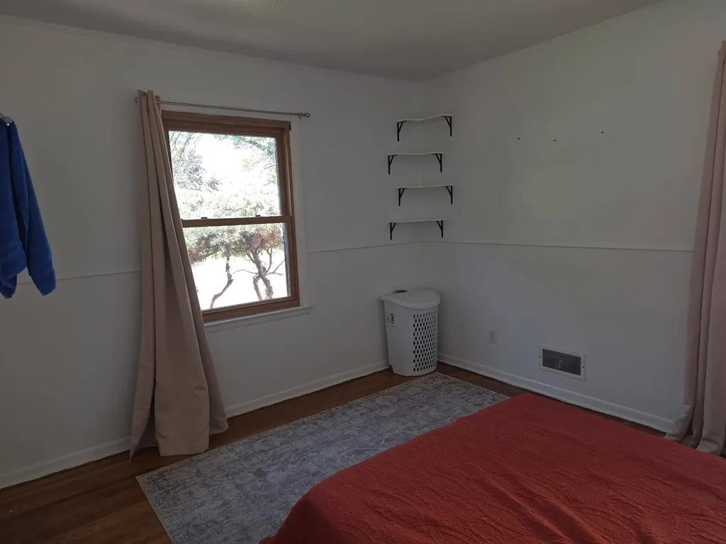 1407 E Crowley Street Wichita KS 67216