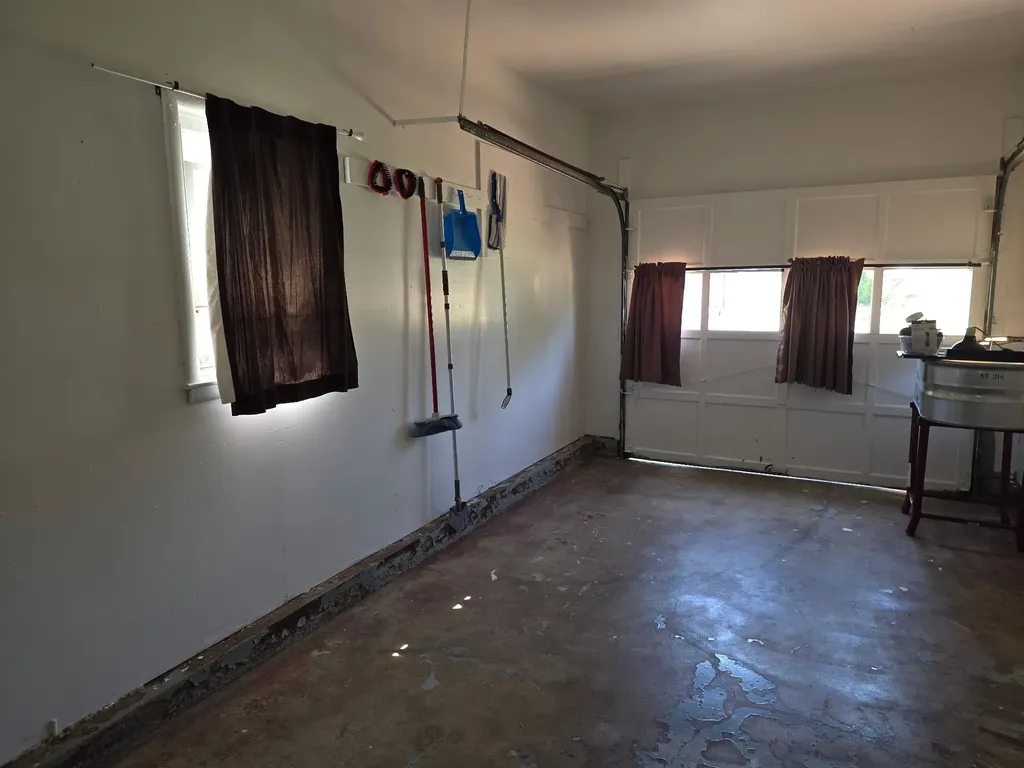 1407 E Crowley Street Wichita KS 67216