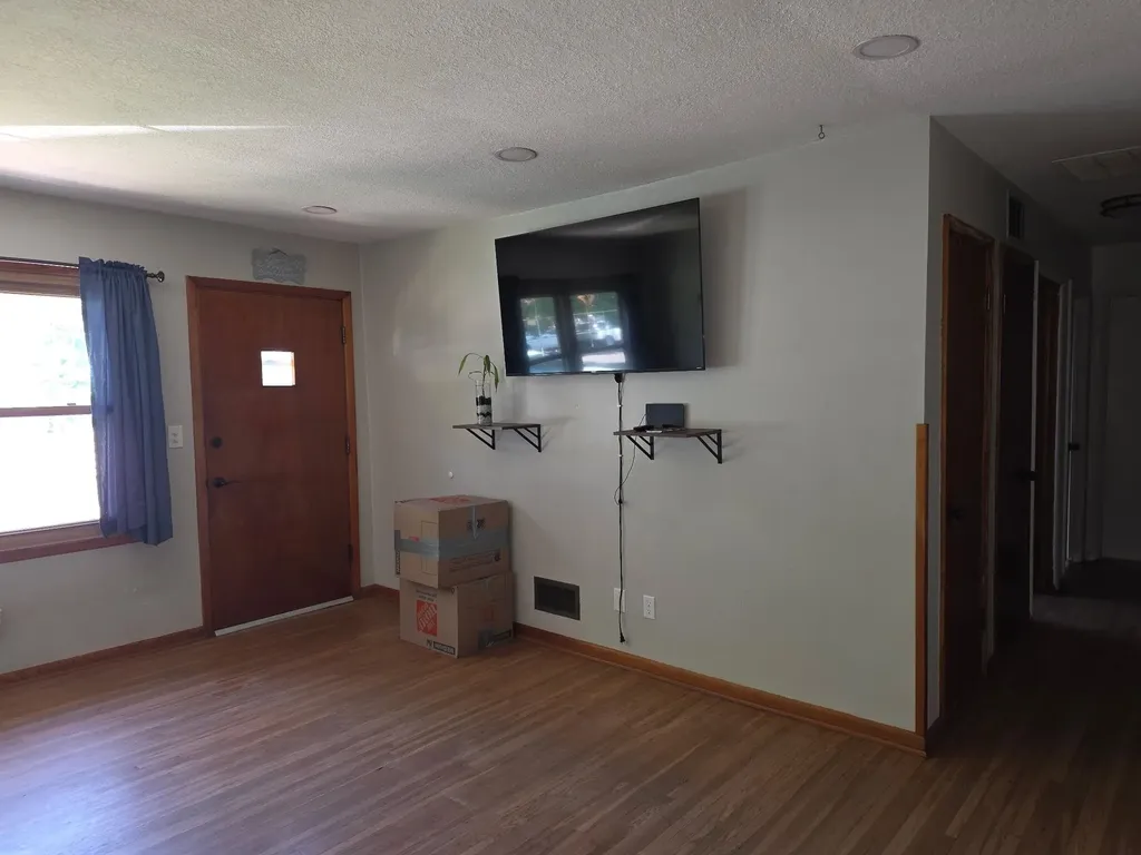1407 E Crowley Street Wichita KS 67216