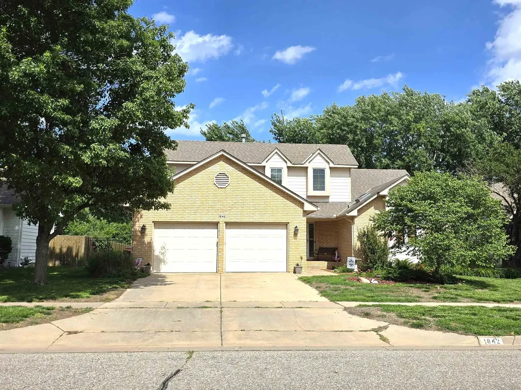 1842 N Valleyview Street Wichita KS 67212