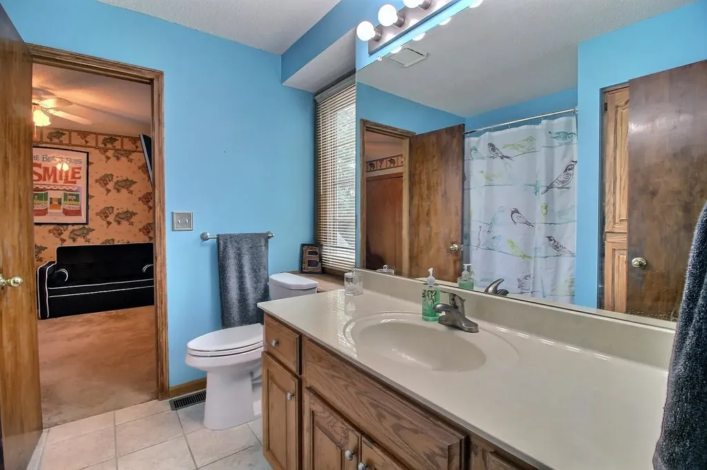 1842 N Valleyview Street Wichita KS 67212