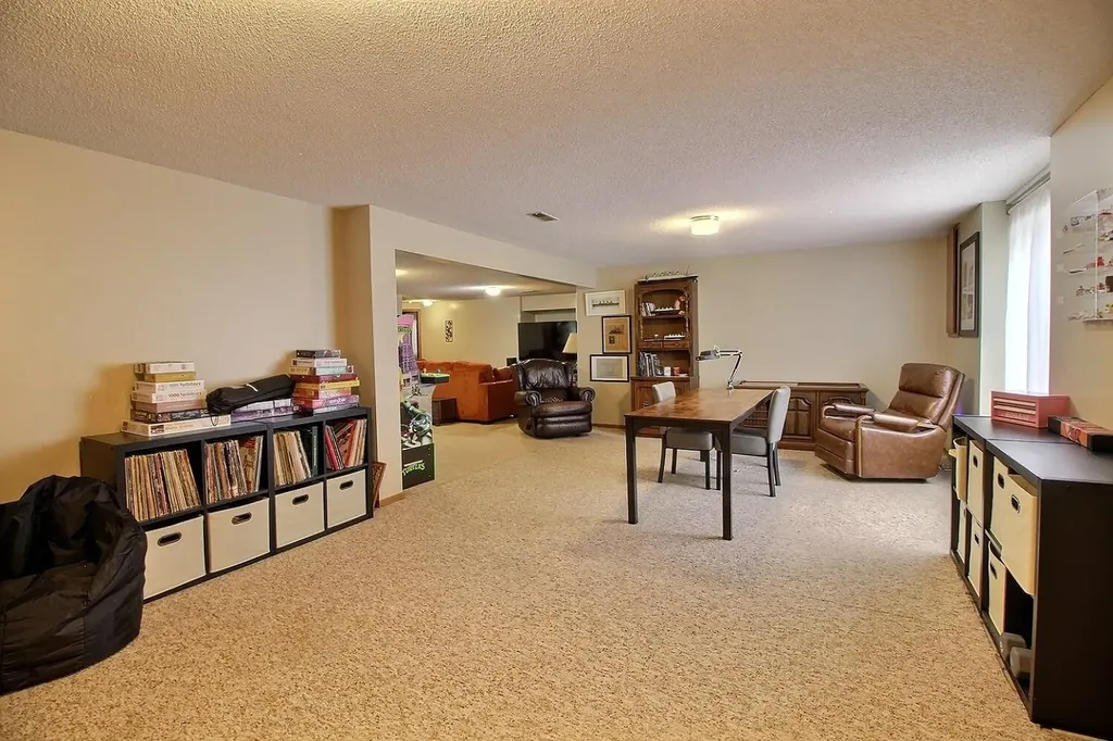 1842 N Valleyview Street Wichita KS 67212