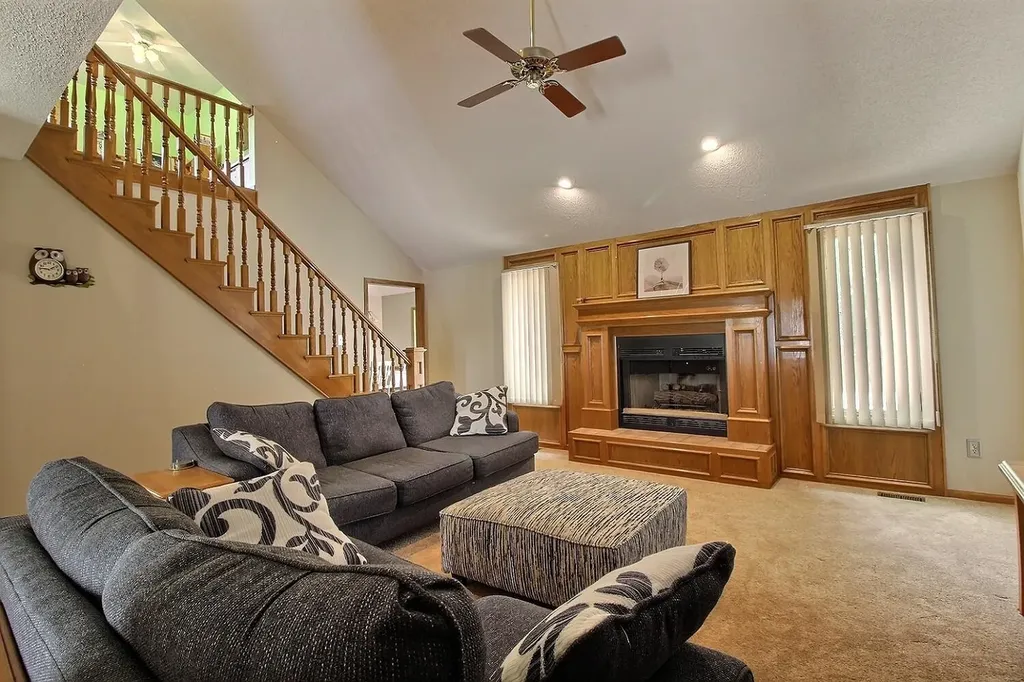 1842 N Valleyview Street Wichita KS 67212