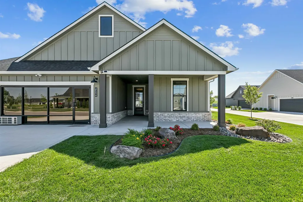 4534 N Sandkey Street Wichita KS 67204