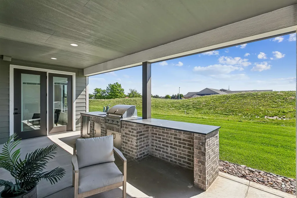 4534 N Sandkey Street Wichita KS 67204