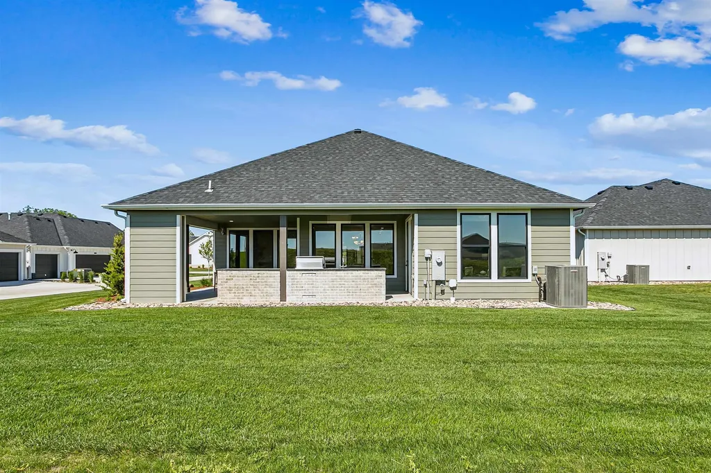 4534 N Sandkey Street Wichita KS 67204
