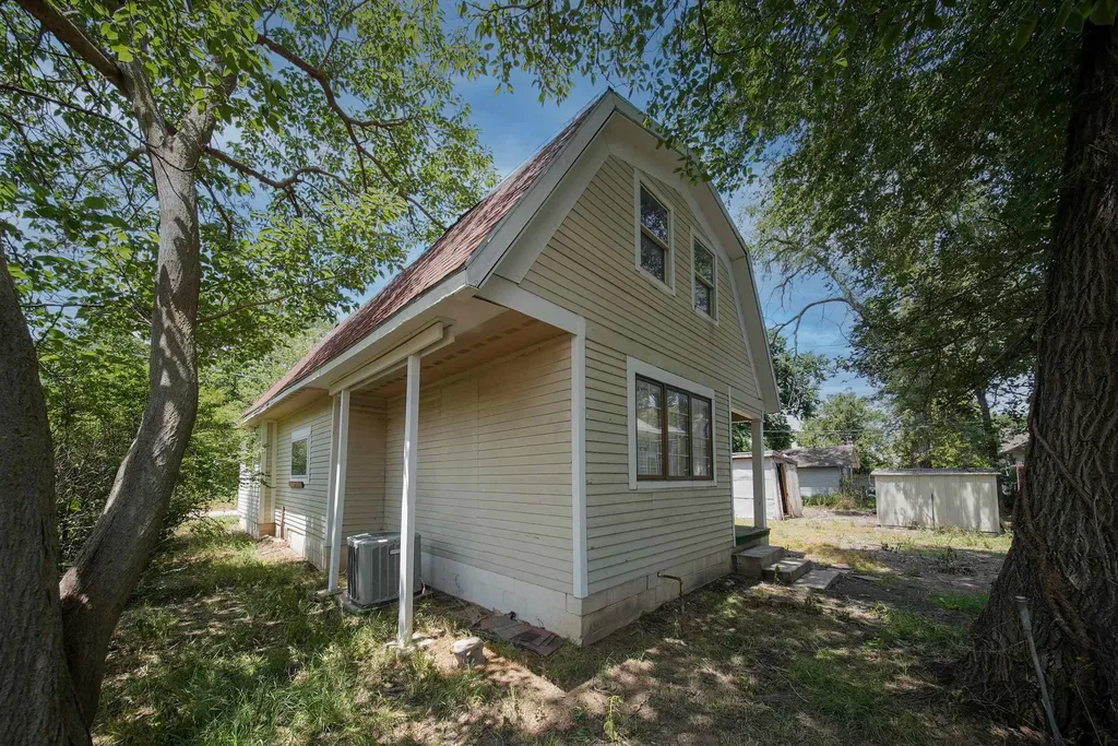 712 S C Street Wellington KS 67152