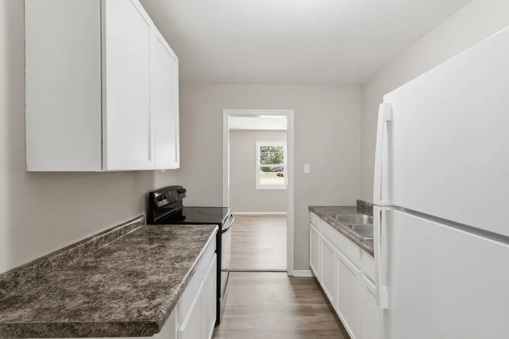 4949 S Cedardale Avenue Wichita KS 67216