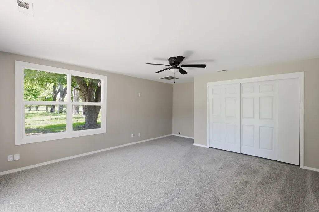 4949 S Cedardale Avenue Wichita KS 67216