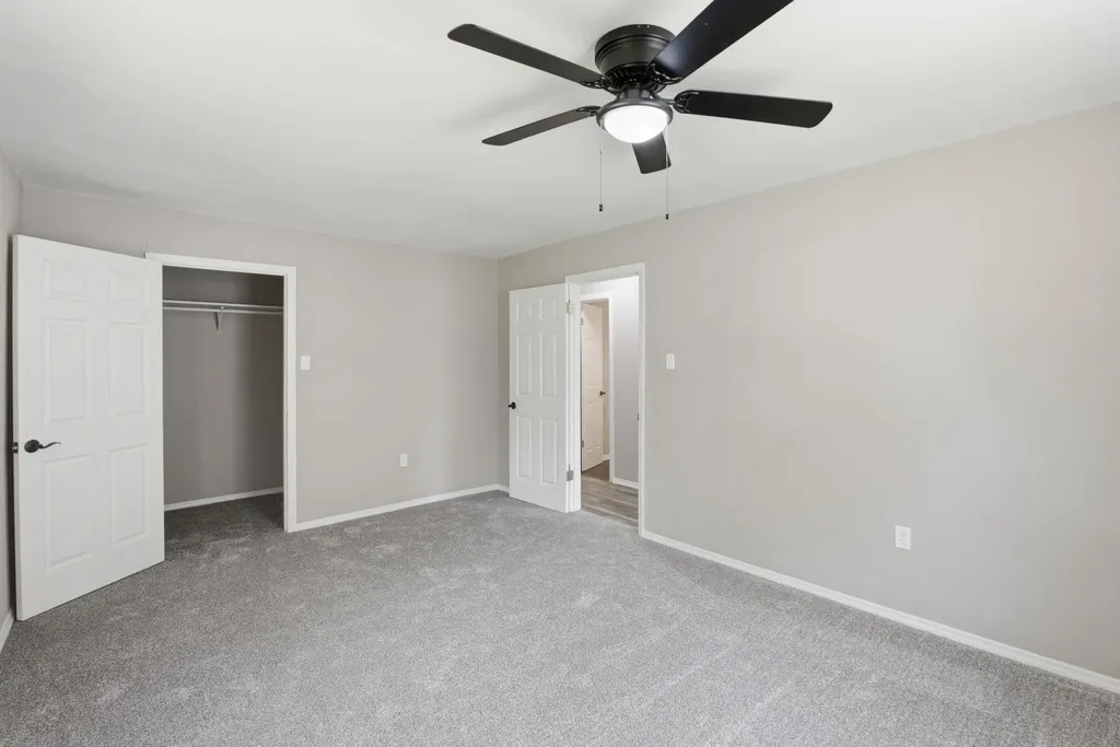 4949 S Cedardale Avenue Wichita KS 67216