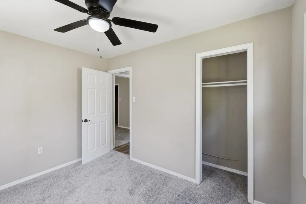 4949 S Cedardale Avenue Wichita KS 67216
