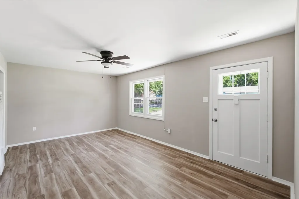 4949 S Cedardale Avenue Wichita KS 67216