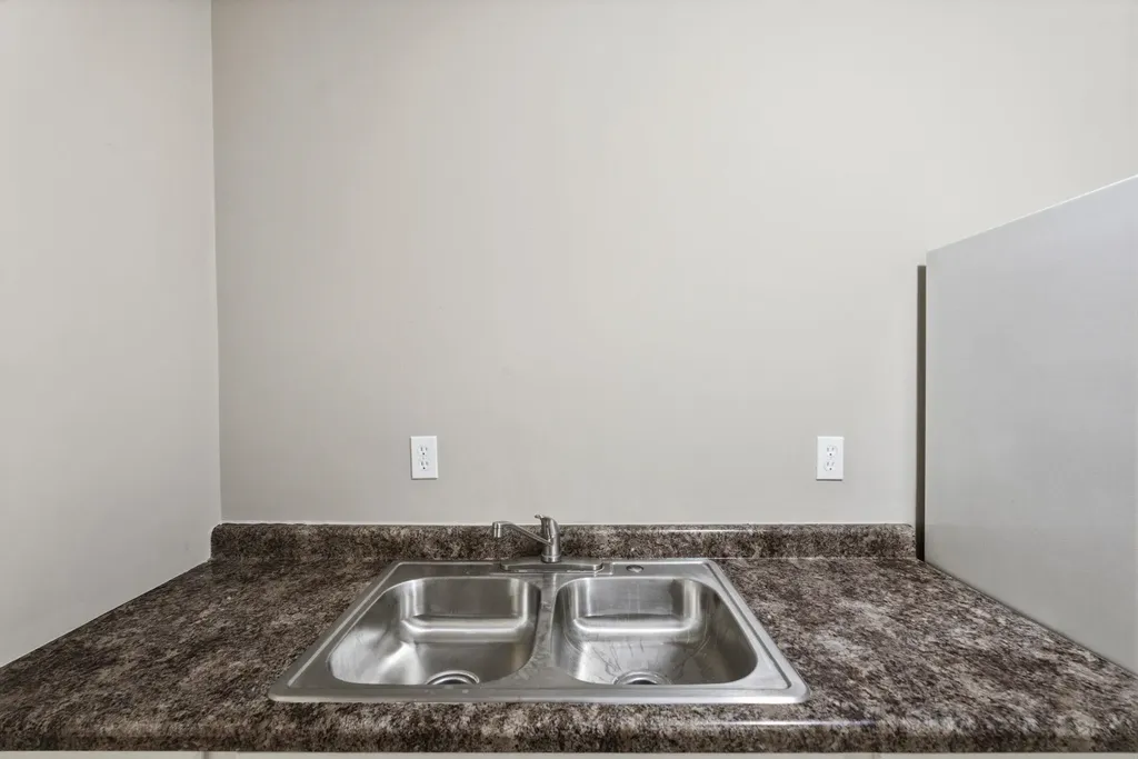 4949 S Cedardale Avenue Wichita KS 67216