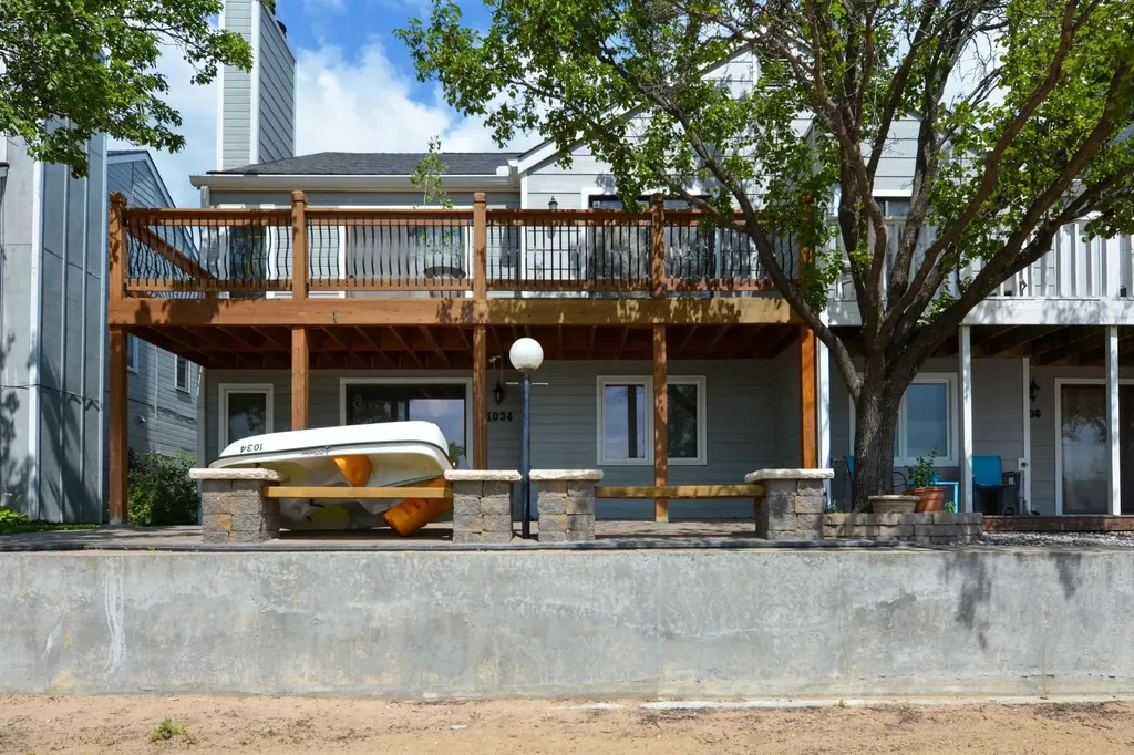 1034 N Bayshore Street Wichita KS 67212