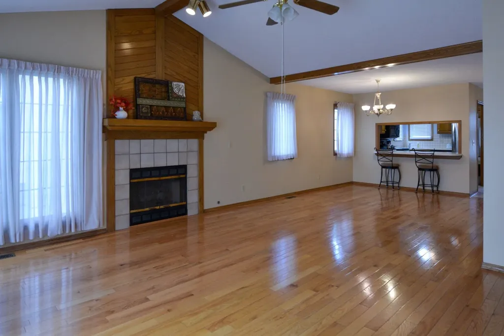 1034 N Bayshore Street Wichita KS 67212