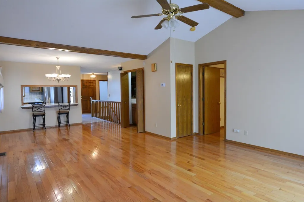 1034 N Bayshore Street Wichita KS 67212