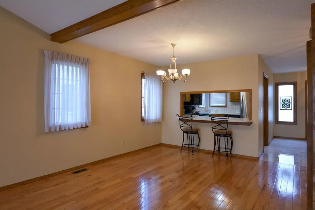 1034 N Bayshore Street Wichita KS 67212
