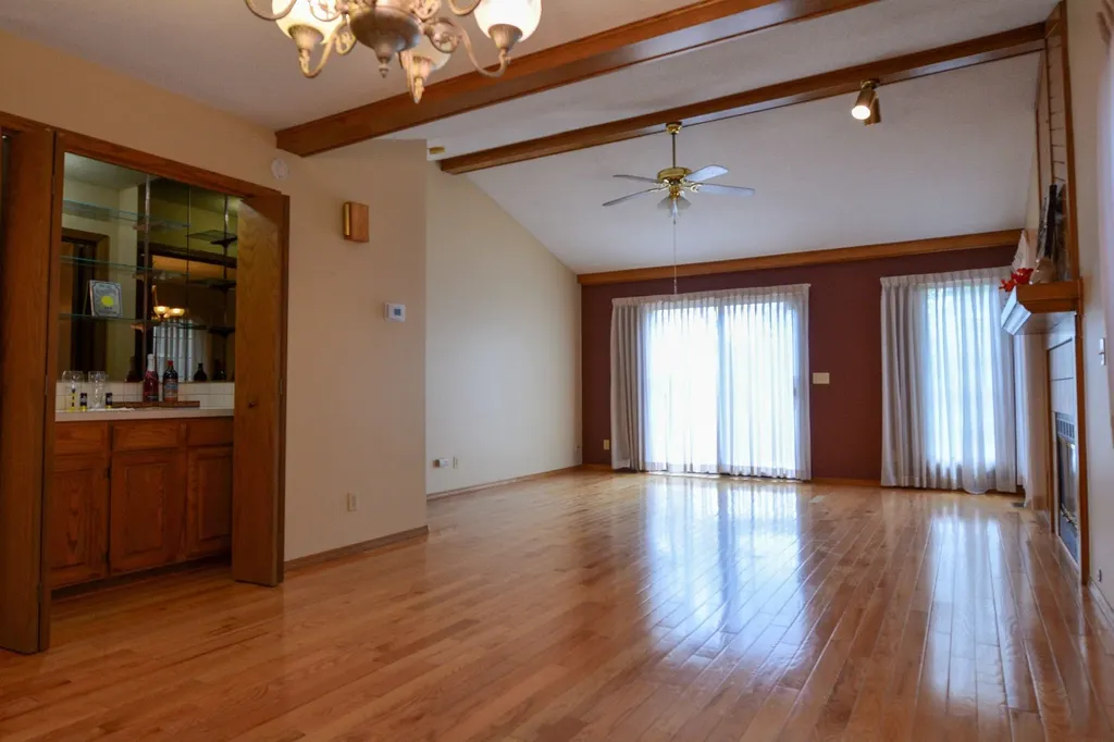 1034 N Bayshore Street Wichita KS 67212