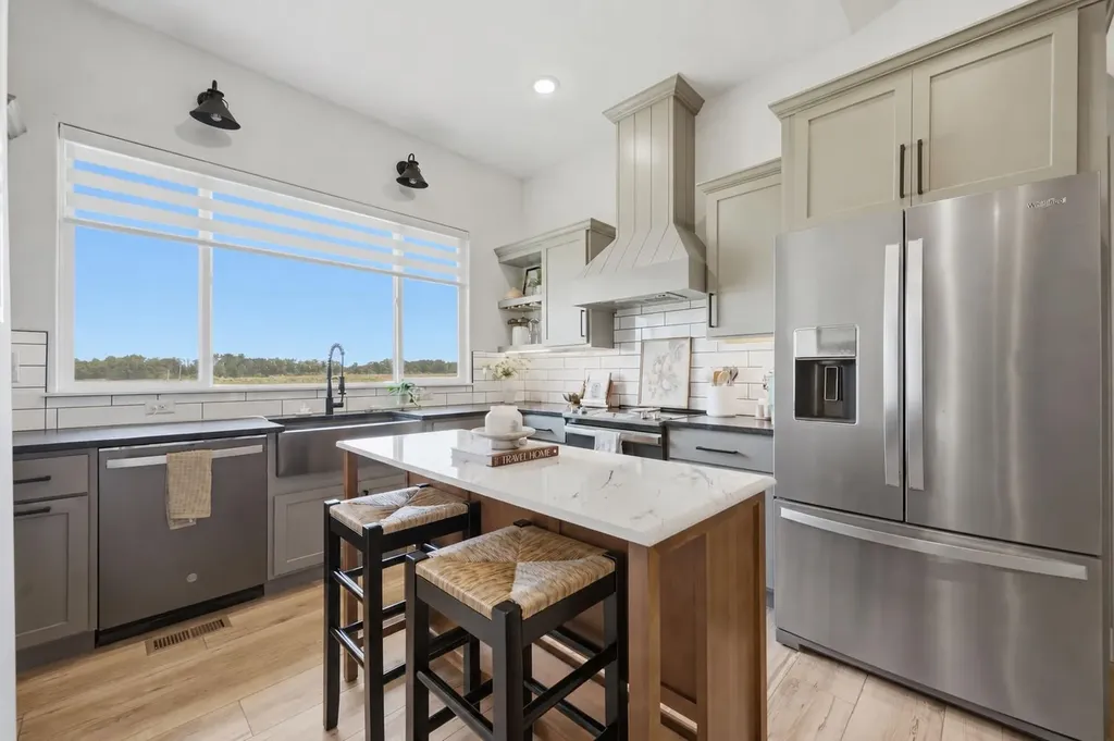 1327 W Footbridge Street Goddard KS 67052