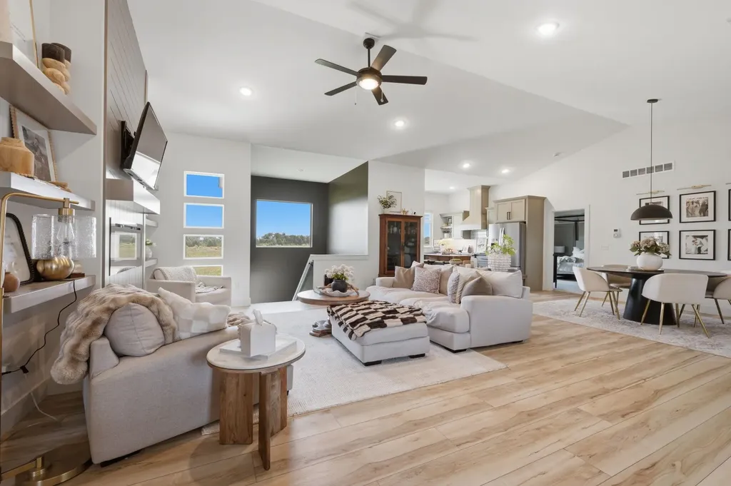 1327 W Footbridge Street Goddard KS 67052