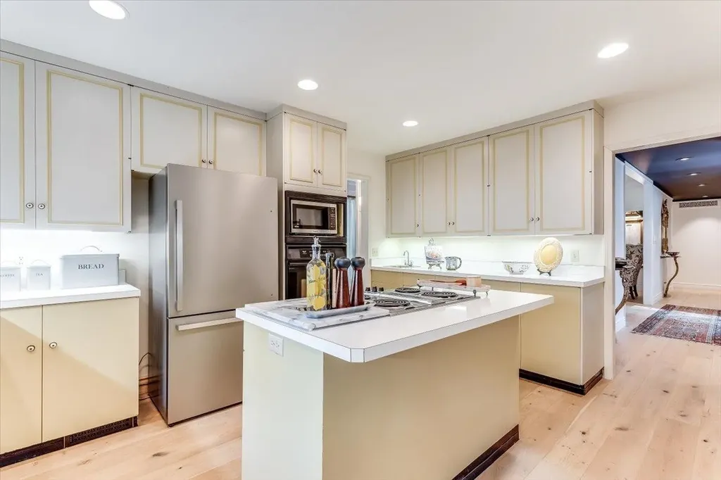 1440 N Gatewood Street Wichita KS 67206