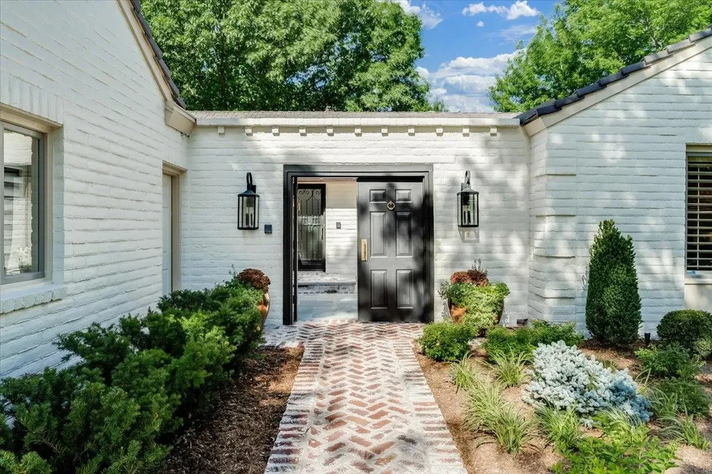 1440 N Gatewood Street Wichita KS 67206