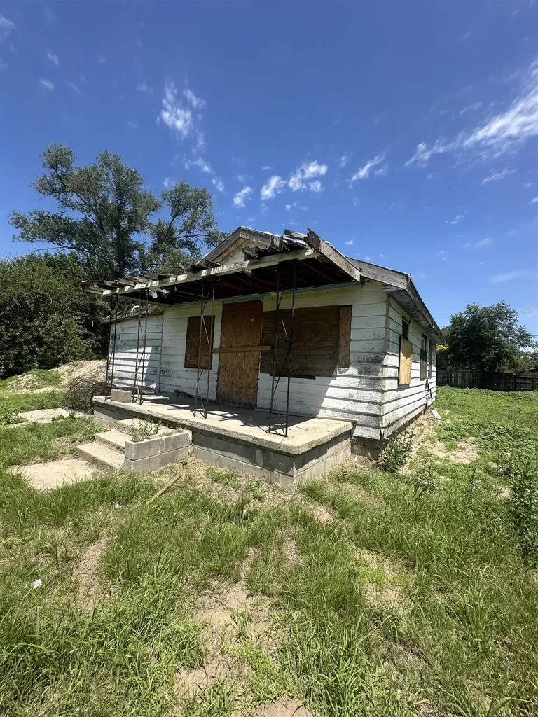 102 E 86th Street South Haysville KS 67060