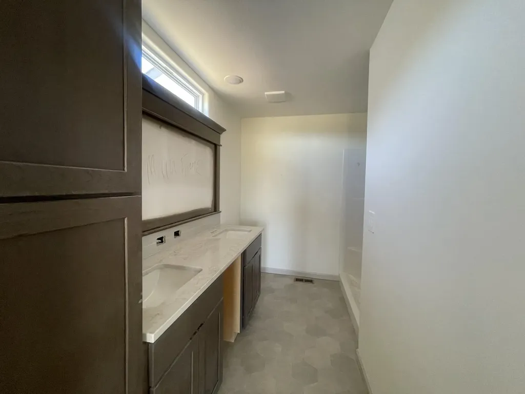 2222 E Chicory Street Andover KS 67002