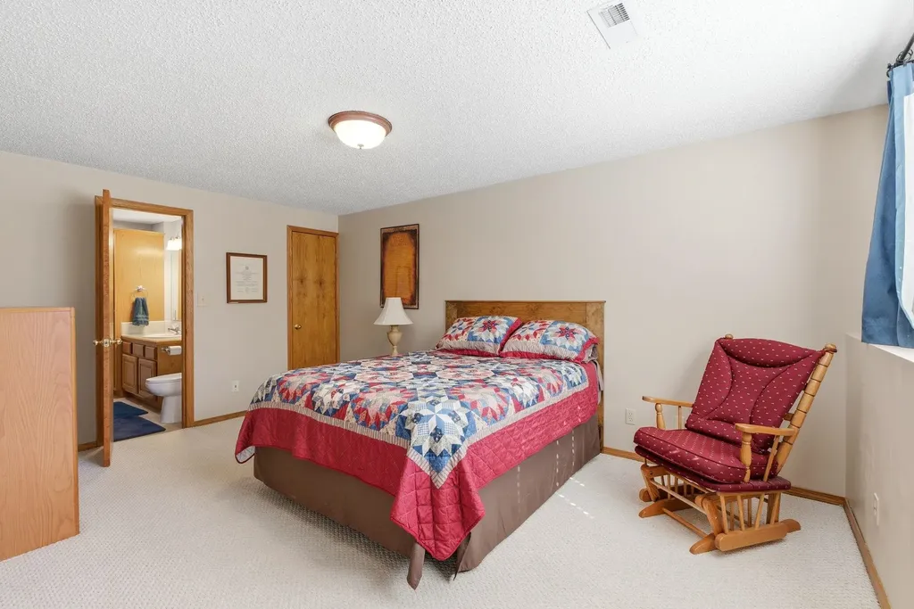 522 N Prairie Creek Kechi KS 67067