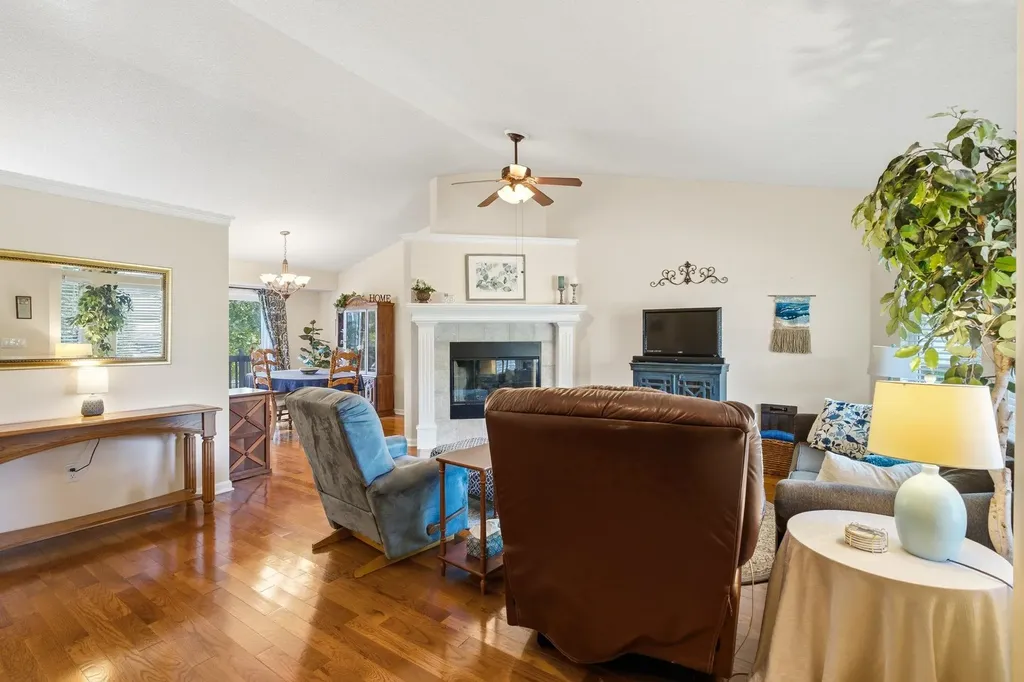 522 N Prairie Creek Kechi KS 67067