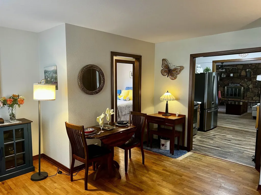625 Grandview Avenue Newton KS 67114-2051