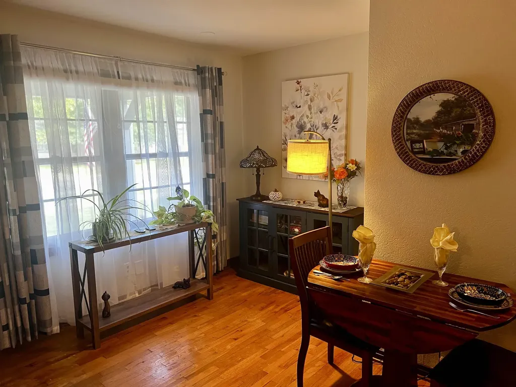 625 Grandview Avenue Newton KS 67114-2051