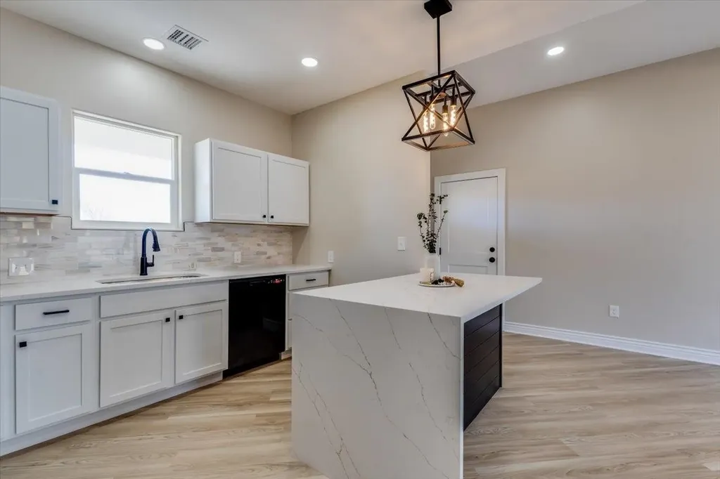 3509 N Sedgwick Wichita KS 67203