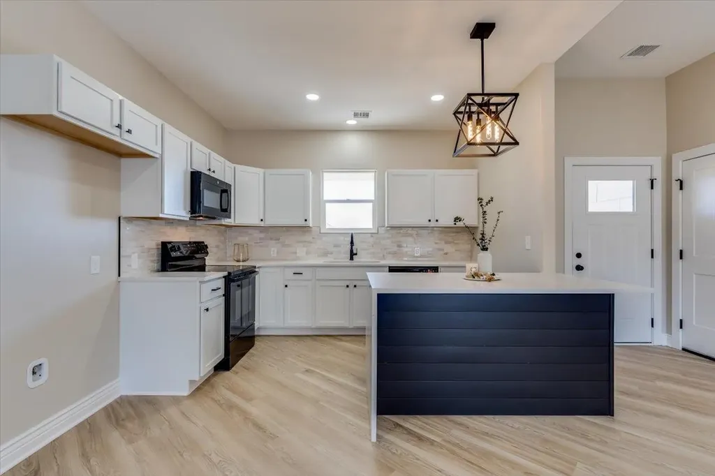 3509 N Sedgwick Wichita KS 67203
